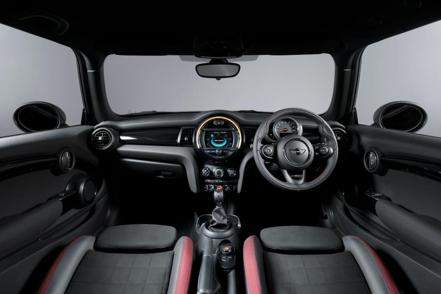 Торпедо Mini Cooper 1499 GT (F56) 2017 года  (UK) (фото 6 из 30)